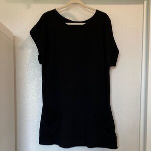 💮Bryn Walker Black Tunic Top with Pockets💮
